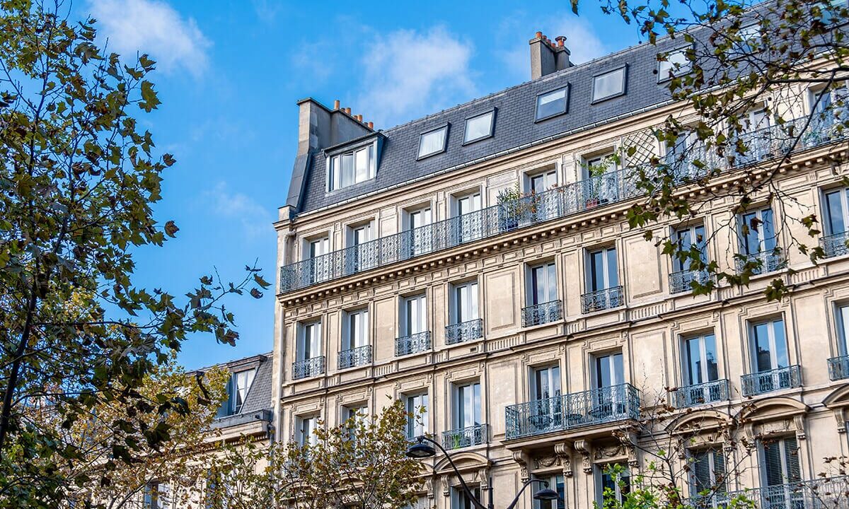 Charges de copropriété : distinction, modification du RCP et mise en conformité